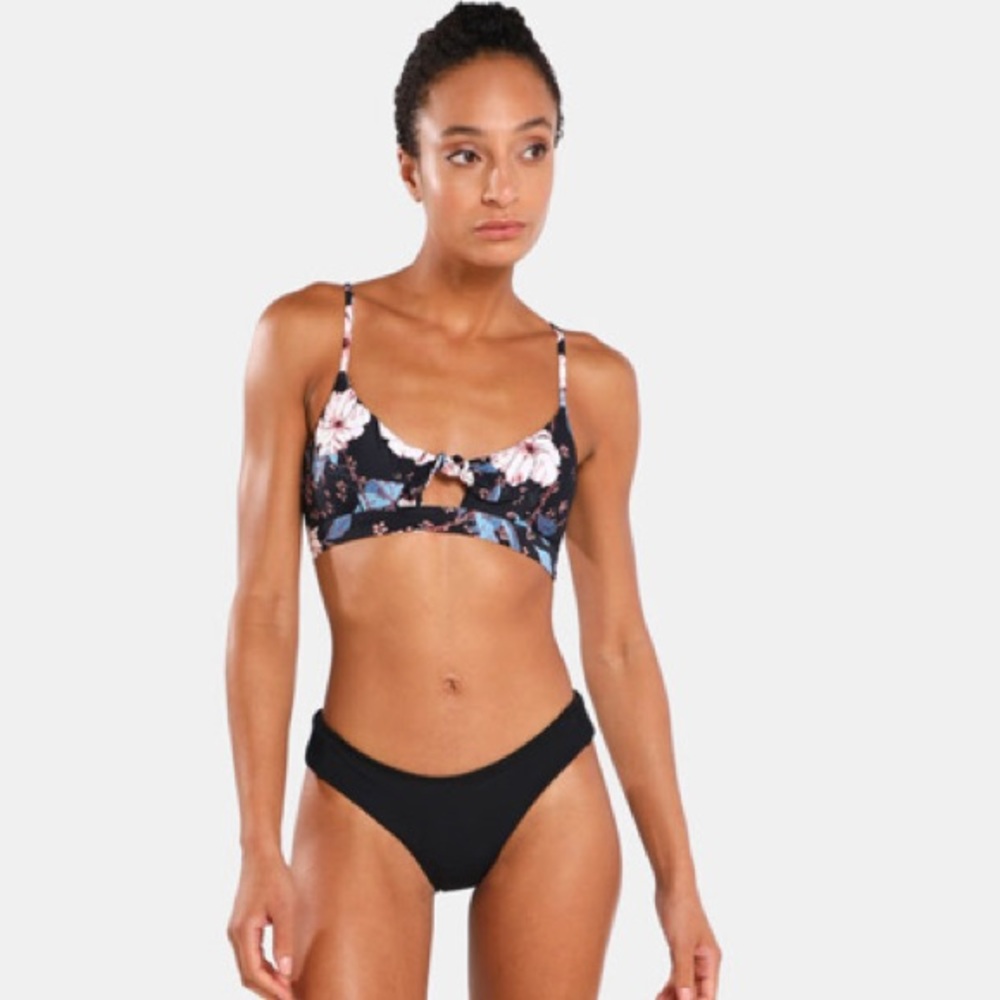 Billabong black bikini bottoms